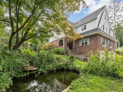206 Long Hill Rd
