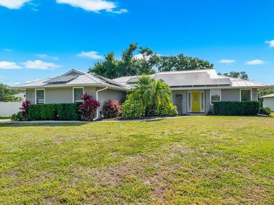 1821 Racimo Dr