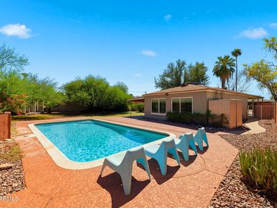 1730 W MULBERRY Drive