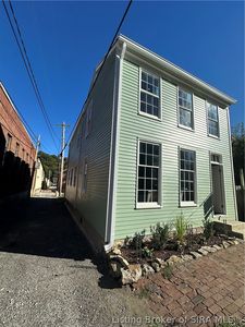 111 E Fourth