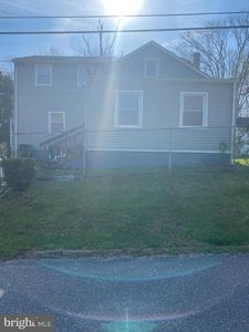 214 10th Ave