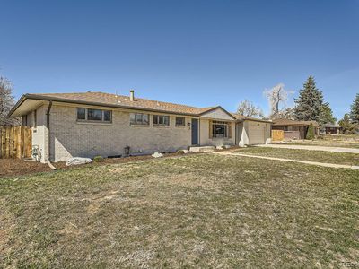 6923 S Albion Street