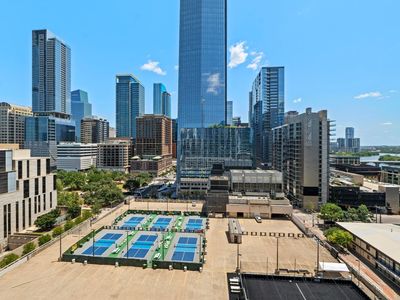360 Nueces St APT 1407