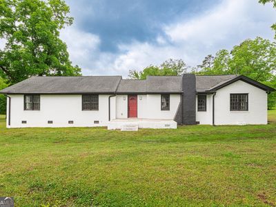 Property at 418 Lamb Rd, Moreland, GA