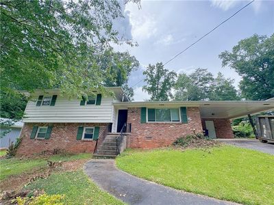 2223 Shamrock Dr