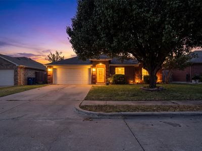 Property at 1017 Aaron Dr, Burleson, TX