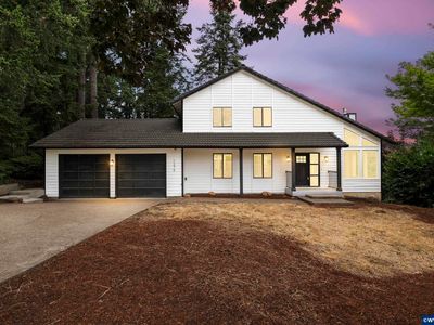 1275 Panorama Ct SE