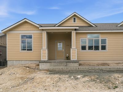 2757 Lone Chief Loop
