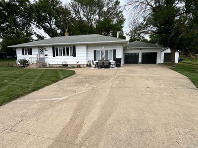 405 Milne St