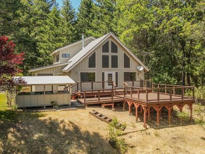 891 Salt Flat Rd