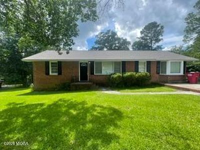 580 Janice Pl