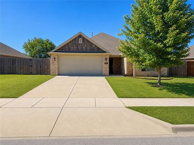 910 Silverthorn Dr