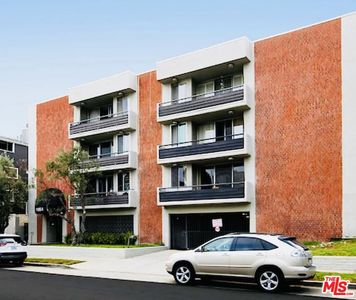 11951 Mayfield Ave APT 107