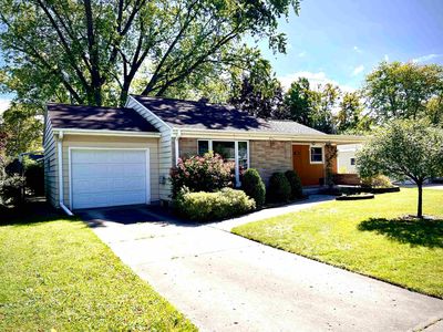 827 Colonial Ave