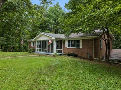 302 W Point Dr