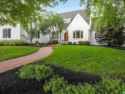 6830 Stonebrook Pkwy