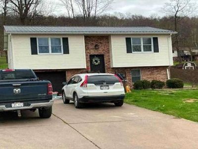 Property at 814 N 7th Ave, Paden City, WV