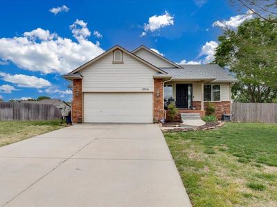 1956 E Glen Hills Ct