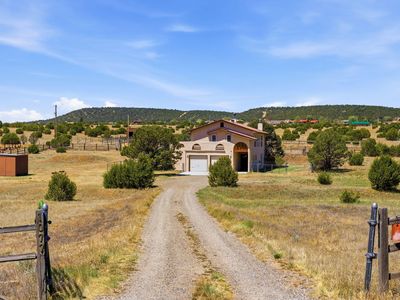 1077 County Line Rd