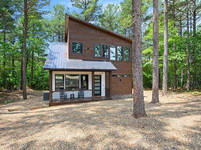 160 Bombardier Ln