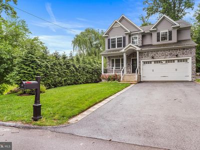 1211 Fairview Ave