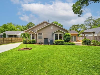 214 Sir Oliver Rd