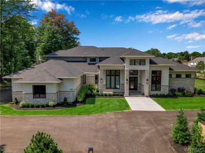 200 Paradise Rd