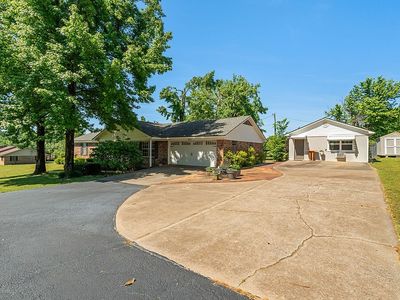 217 S Hester Cut Rd