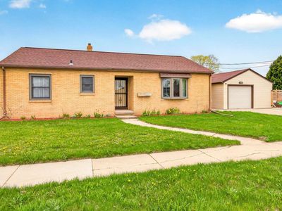 Property at 729 E Maes Ave, Kimberly, WI
