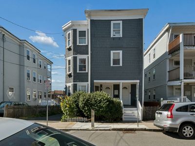 10-12 Colgate Rd #2