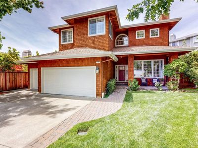 5 Red Oak Court