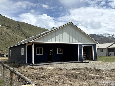 123 N Agate Dr