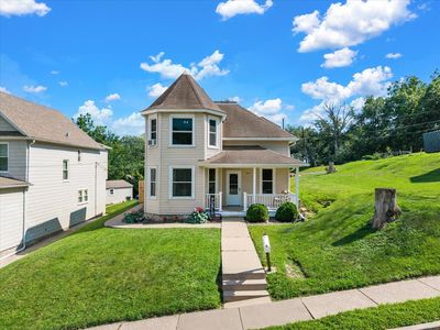 727 Sylvan Ct