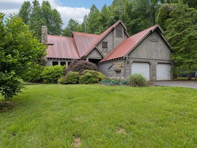 2500 Chimney Springs Rd