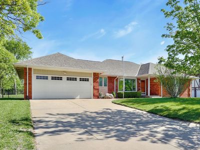 15000 E Castle Dr
