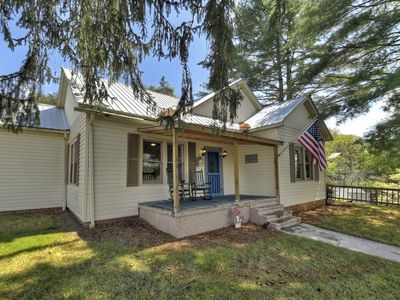 102 Riverview St