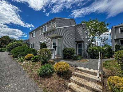 32 Autumn Ln