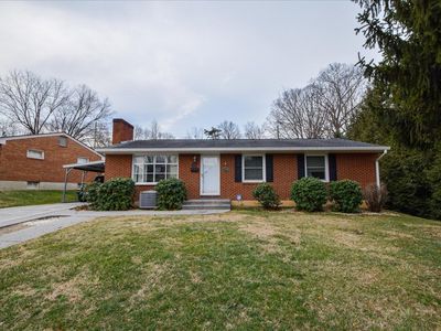 3418 Fleetwood Ave