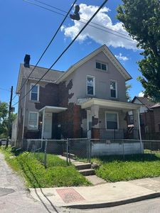 329 E 12th Ave