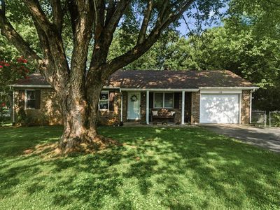 168 Circle Dr