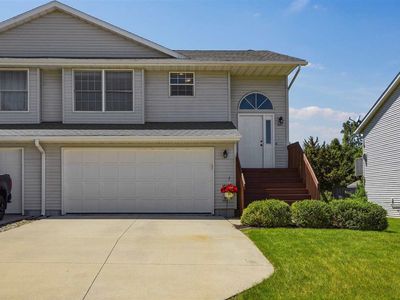 Property at 647 Andy Ct, North Liberty, IA