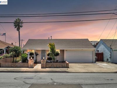 3675 Monterey Blvd