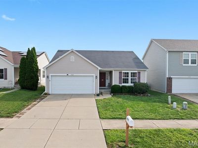 2705 Commons Pkwy