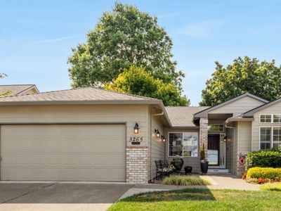 3265 NE Glencoe Oaks Pl