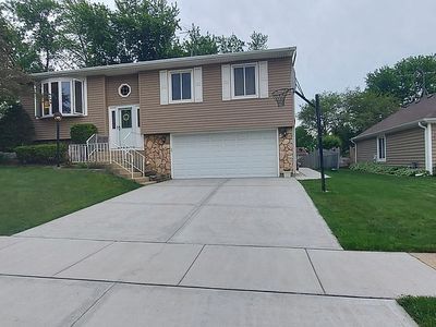 445 Harvest Ln