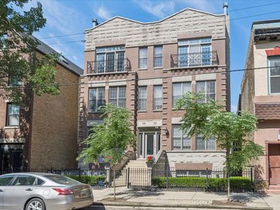 2520 N Southport Ave #3N