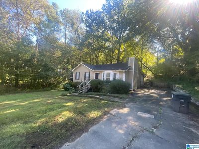1045 Alicia Dr