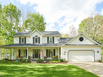 581 Woodhaven Dr