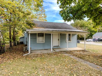 2100 N Rosewood Ave