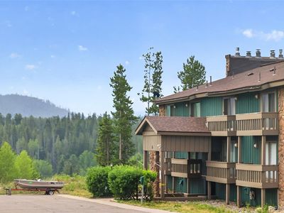520 Kings Crossing Road Bldg A #304